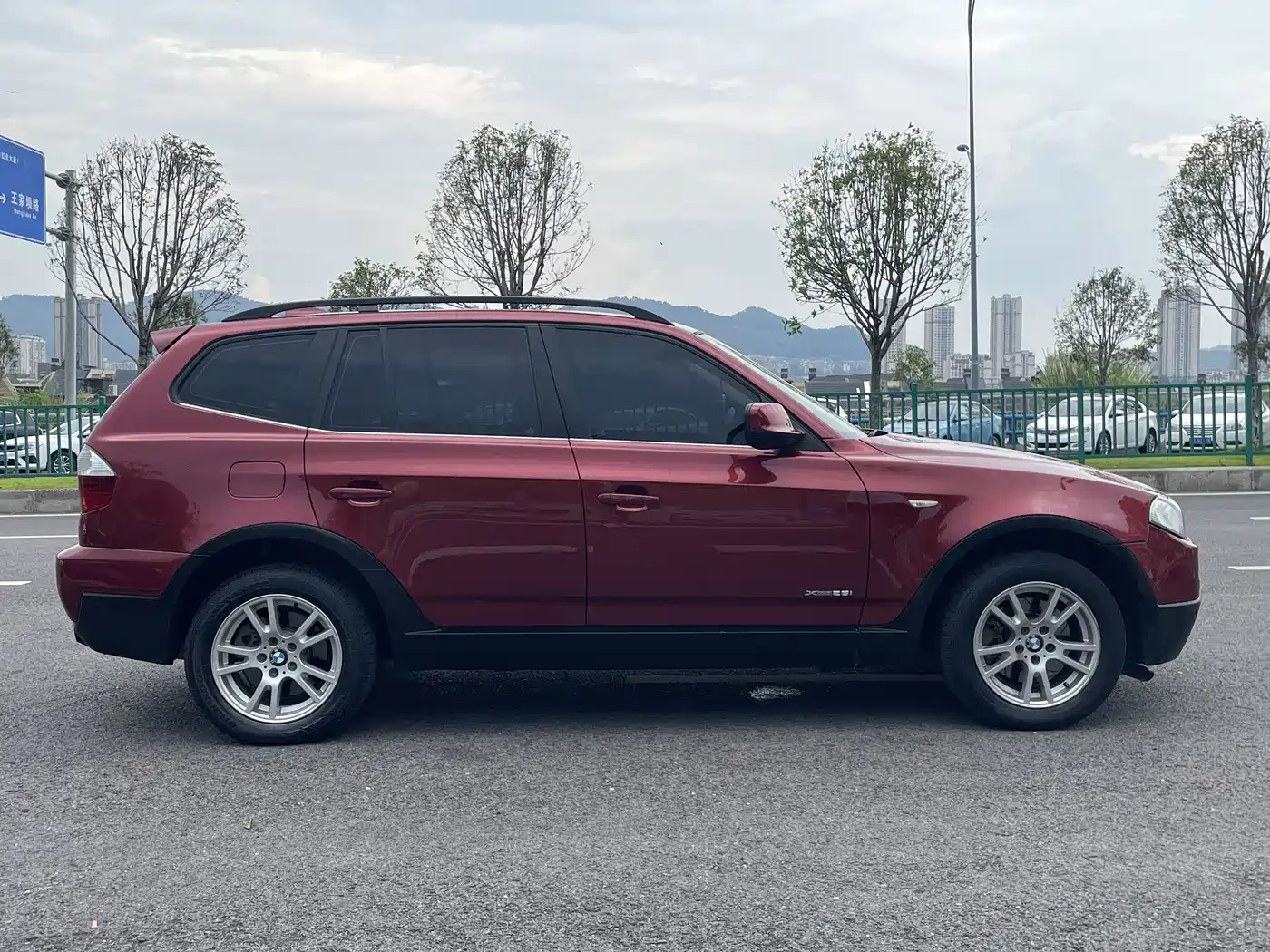BMW X3 (Import) 2010 2009 Model xDrive25i Luxury Enhanced
