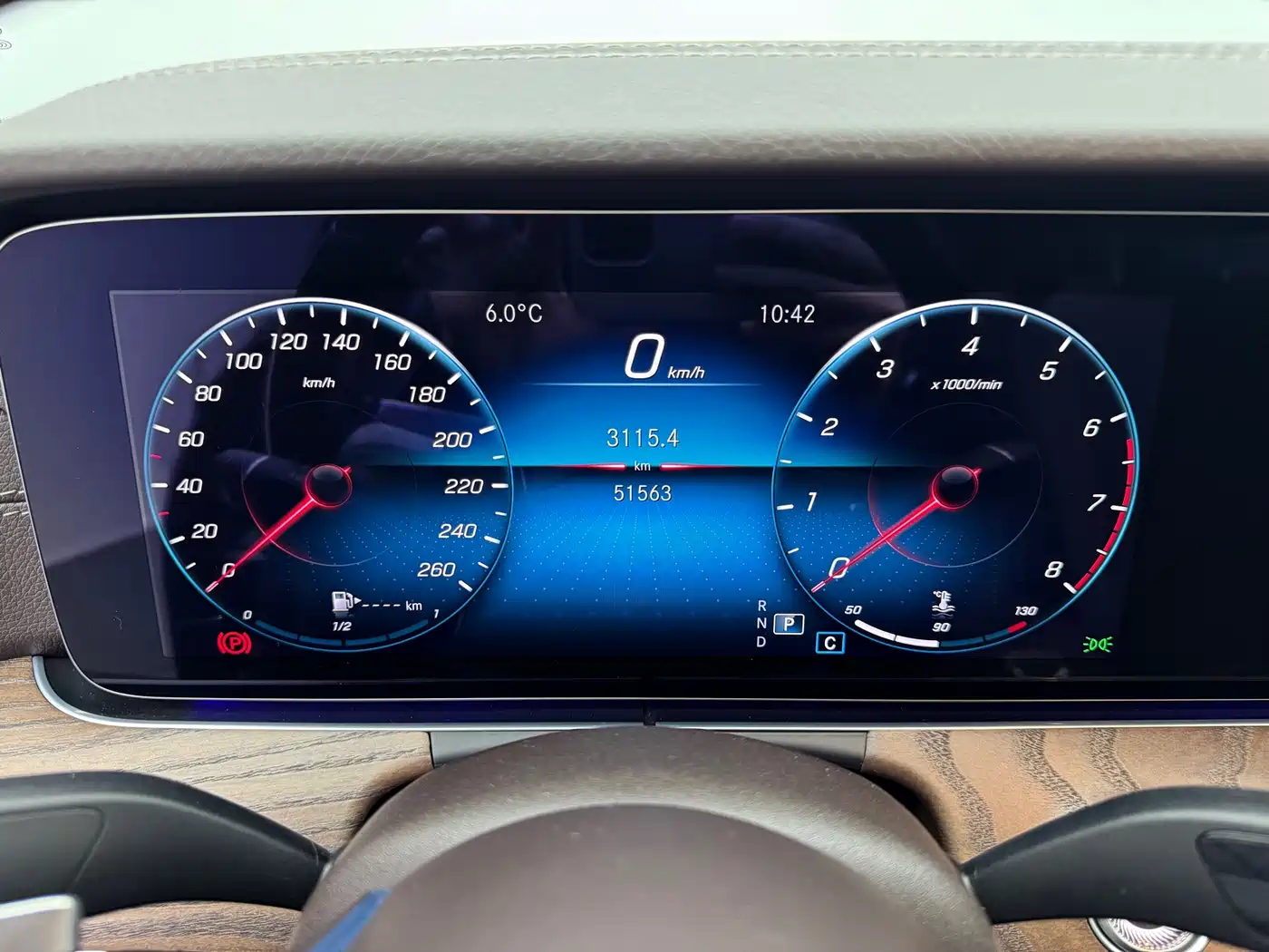 Mercedes-Benz E-Class 2022 E 300 L Fashion фото 11