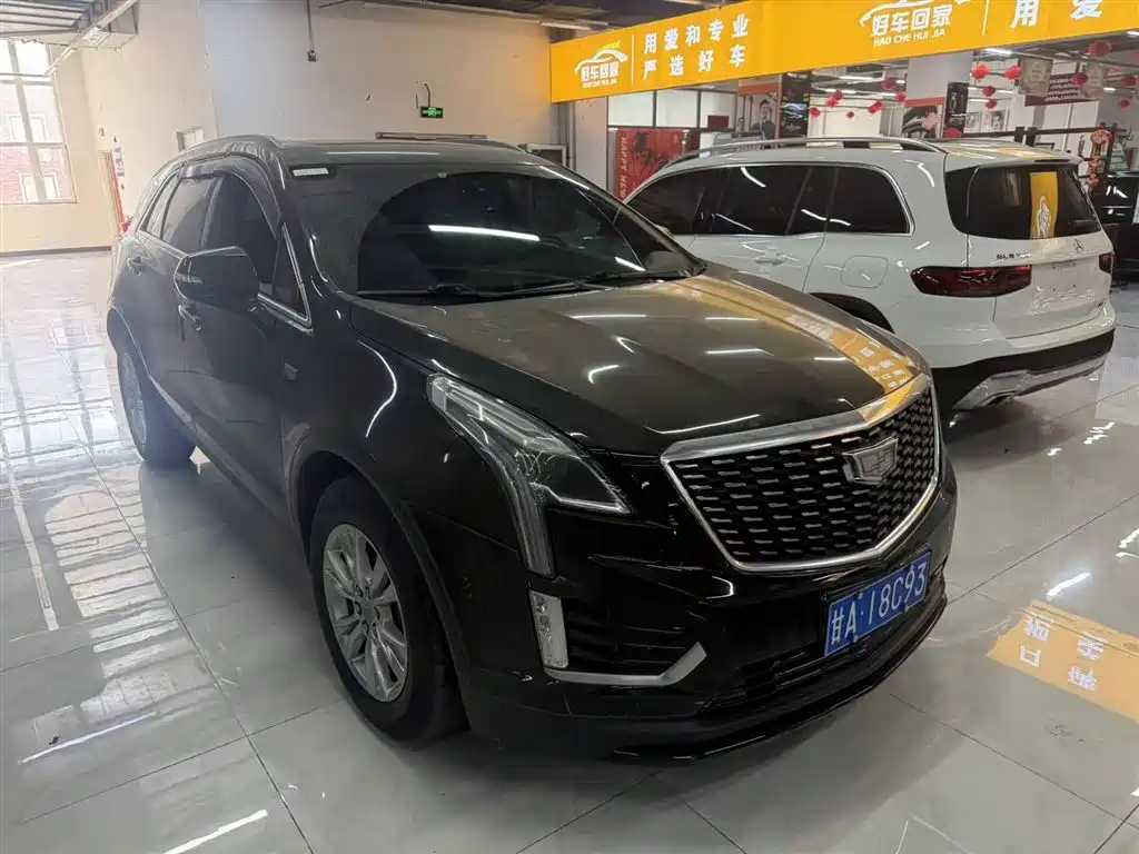CADILLAC XT5
