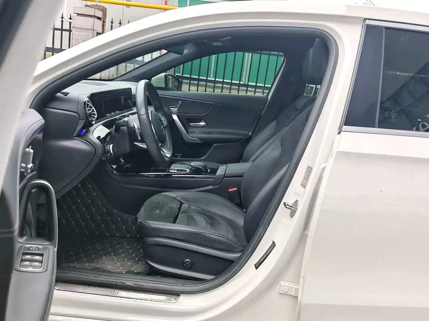 Mercedes-Benz A-Class 2020 A 200 L Sport Sedan фото 4