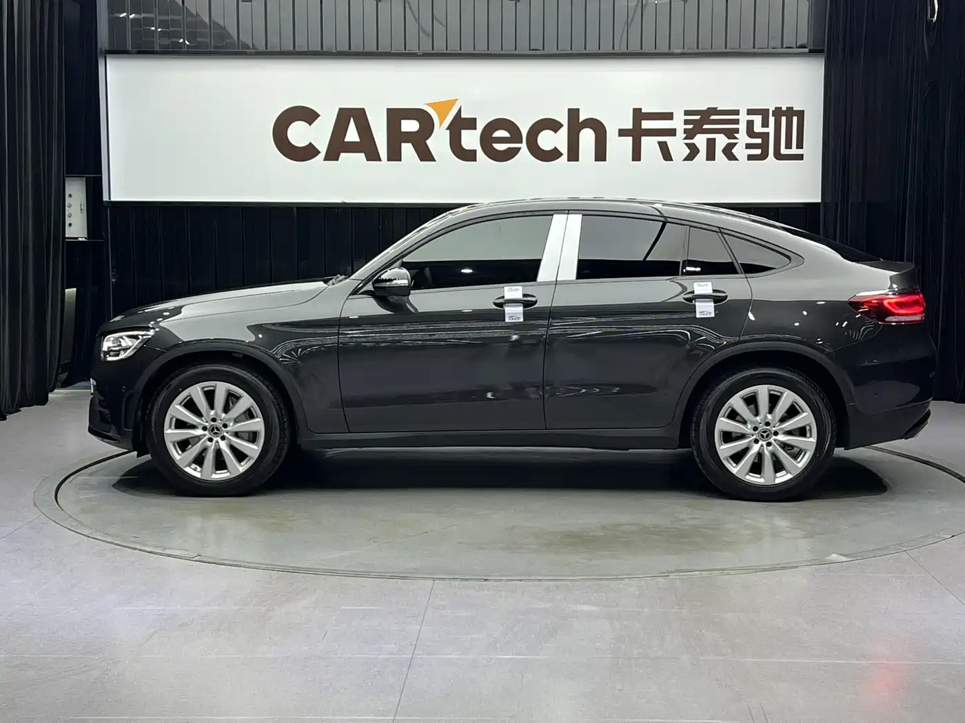 Mercedes-Benz GLC Coupe 2020 GLC 260 4MATIC Coupe SUV фото 4
