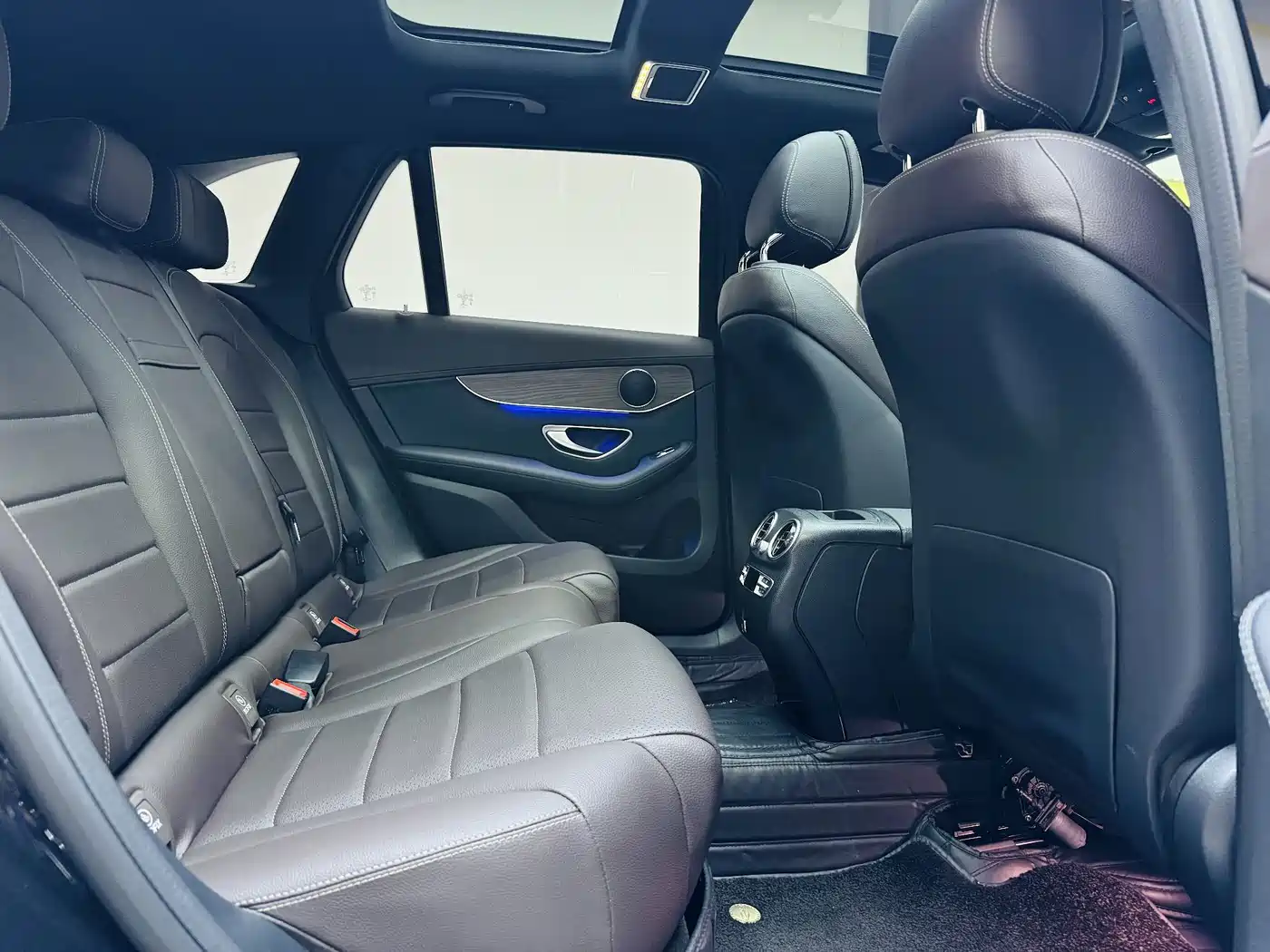 Mercedes-Benz GLC 2022 Model GLC 260 L 4MATIC Luxury Edition фото 11