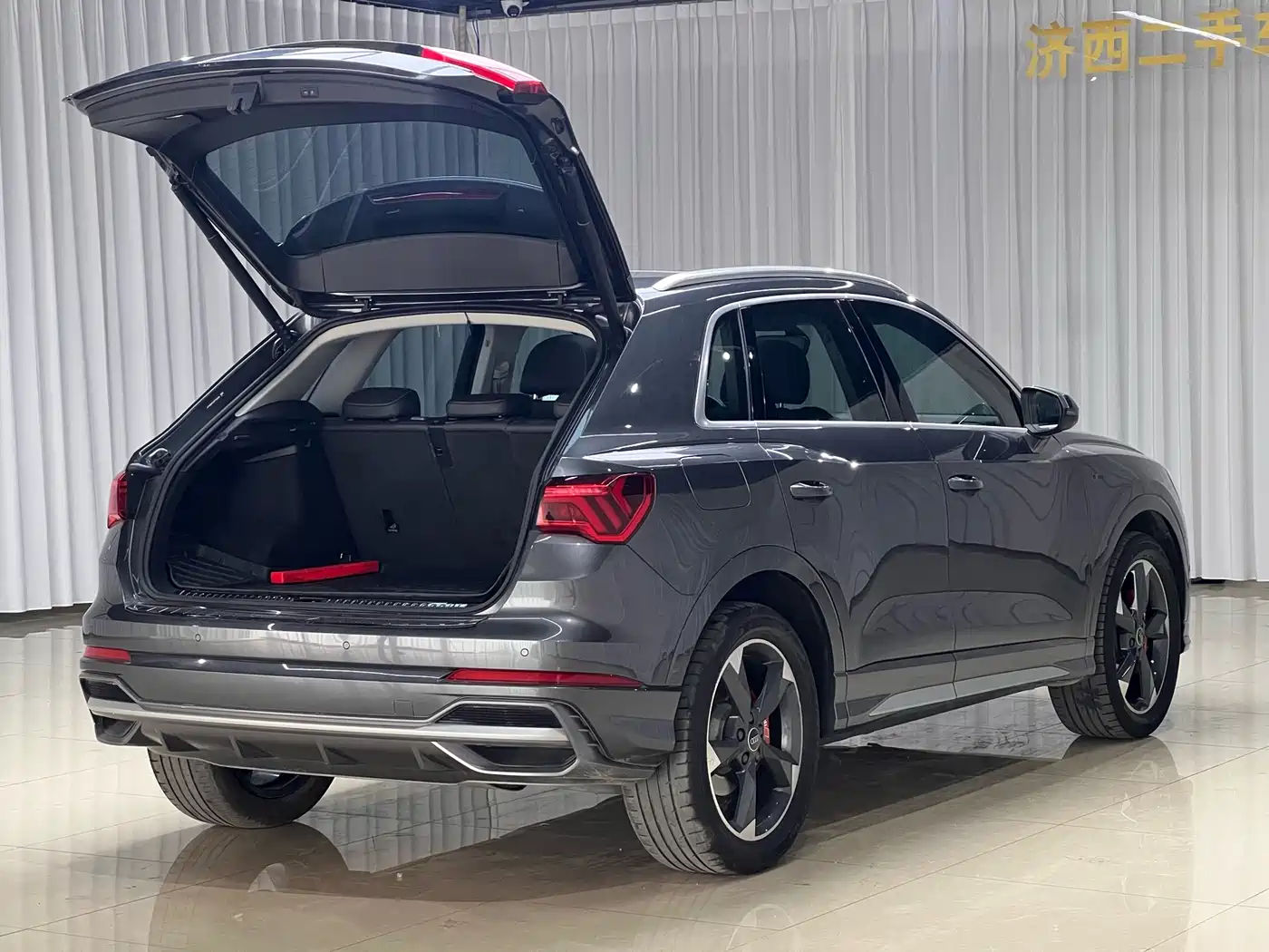 Audi Q3 2023 35 TFSI Fashion Dynamic Model (1.5T) фото 5