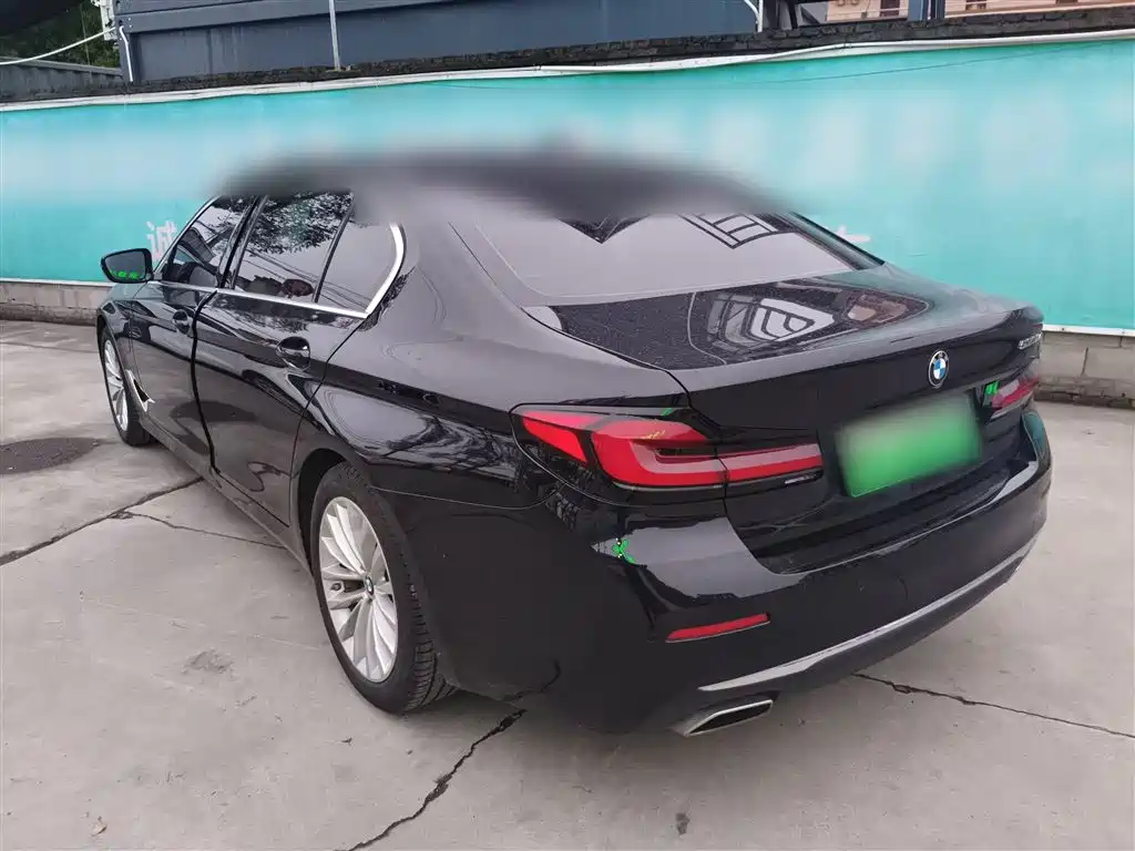 BMW 5 Series New Energy 2021 535Le Luxury Package фото 23