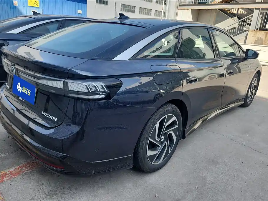 VOLKSWAGEN ID.7 VIZZION
