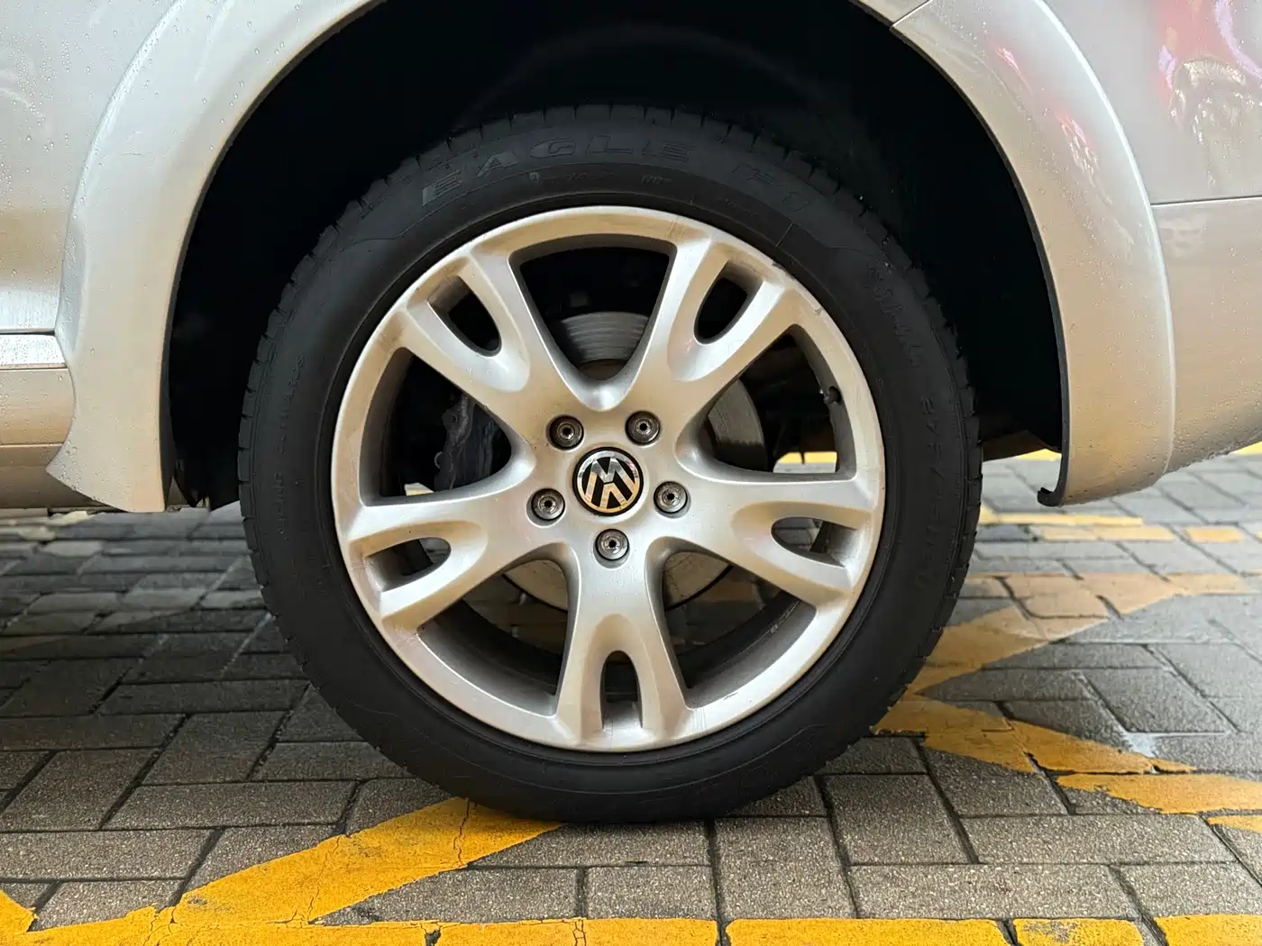 Volkswagen Touareg 2010 3.6 Limited Luxury Edition фото 14