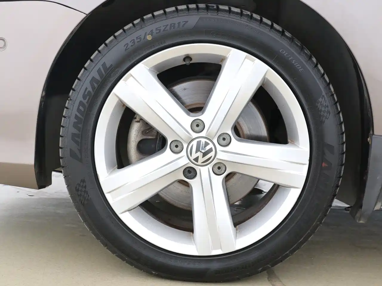 Volkswagen Magotan 2015 1.8TSI Premium фото 6