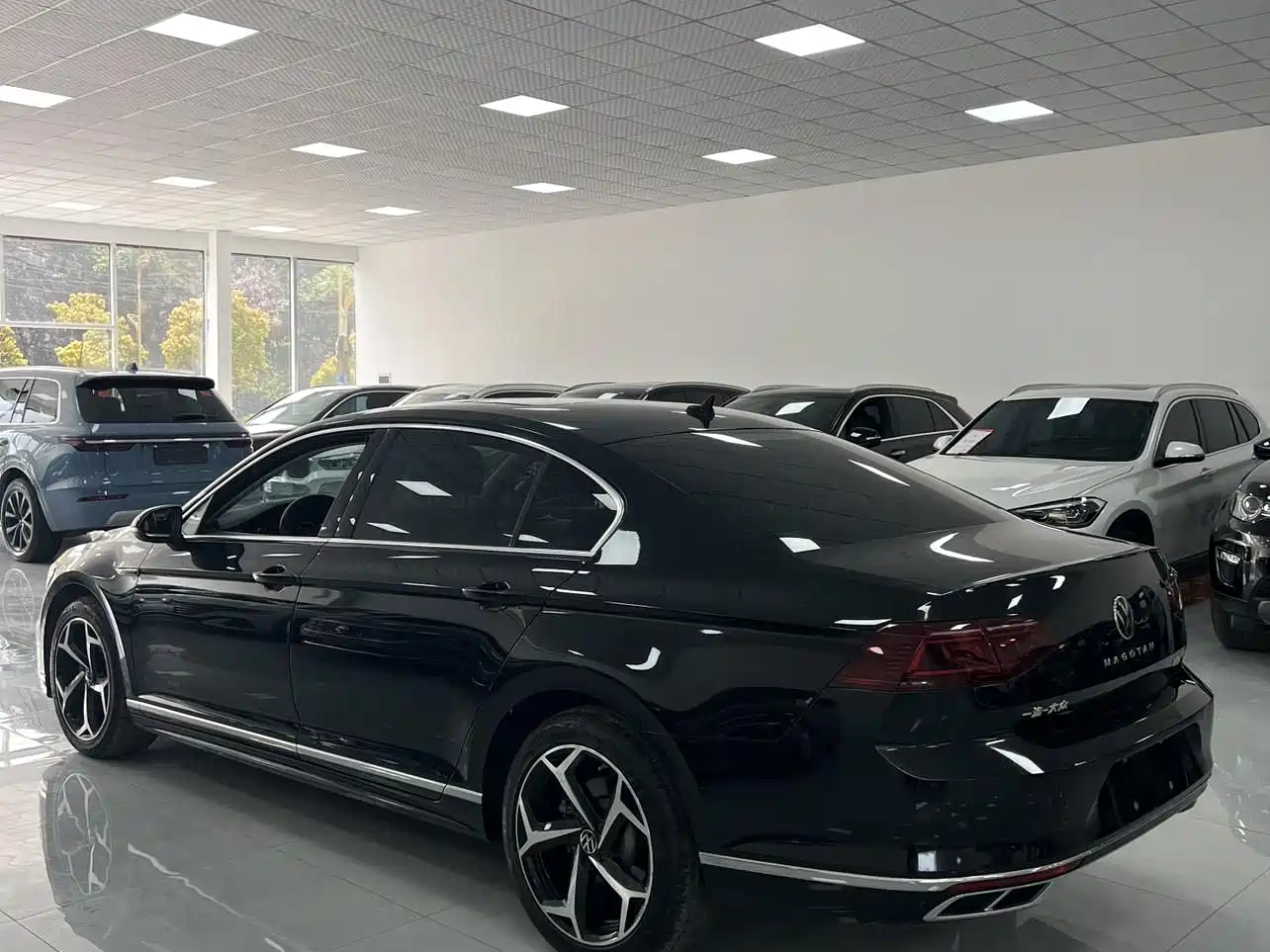 Volkswagen Magotan 2023 2 Million Units Anniversary Edition 330TSI DSG Leading Type фото 19