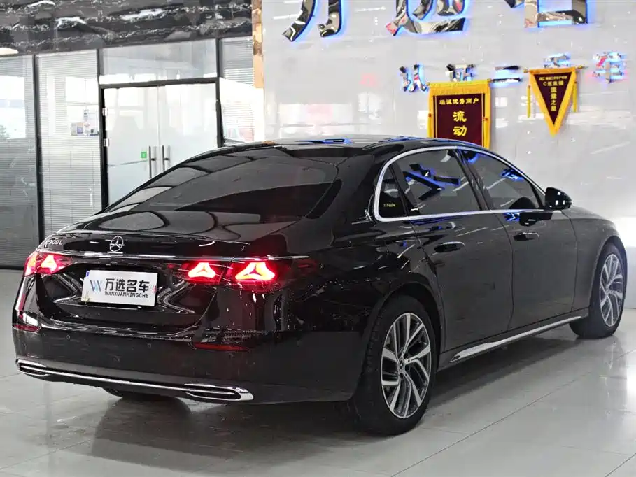 Mercedes-Benz E-Class 2024 E 300 L Fashion фото 14