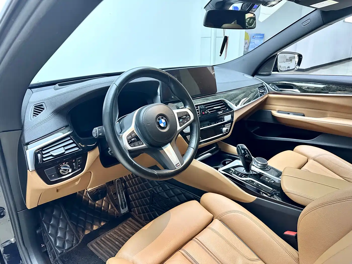 BMW 6 Series GT 2022 Model 630i M Sport Package фото 9