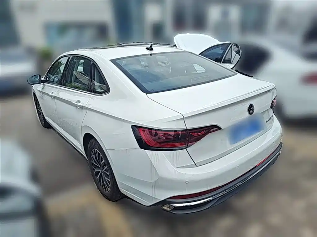 Volkswagen Sagitar 2025 200TSI DSG Flying Leap Edition фото 9