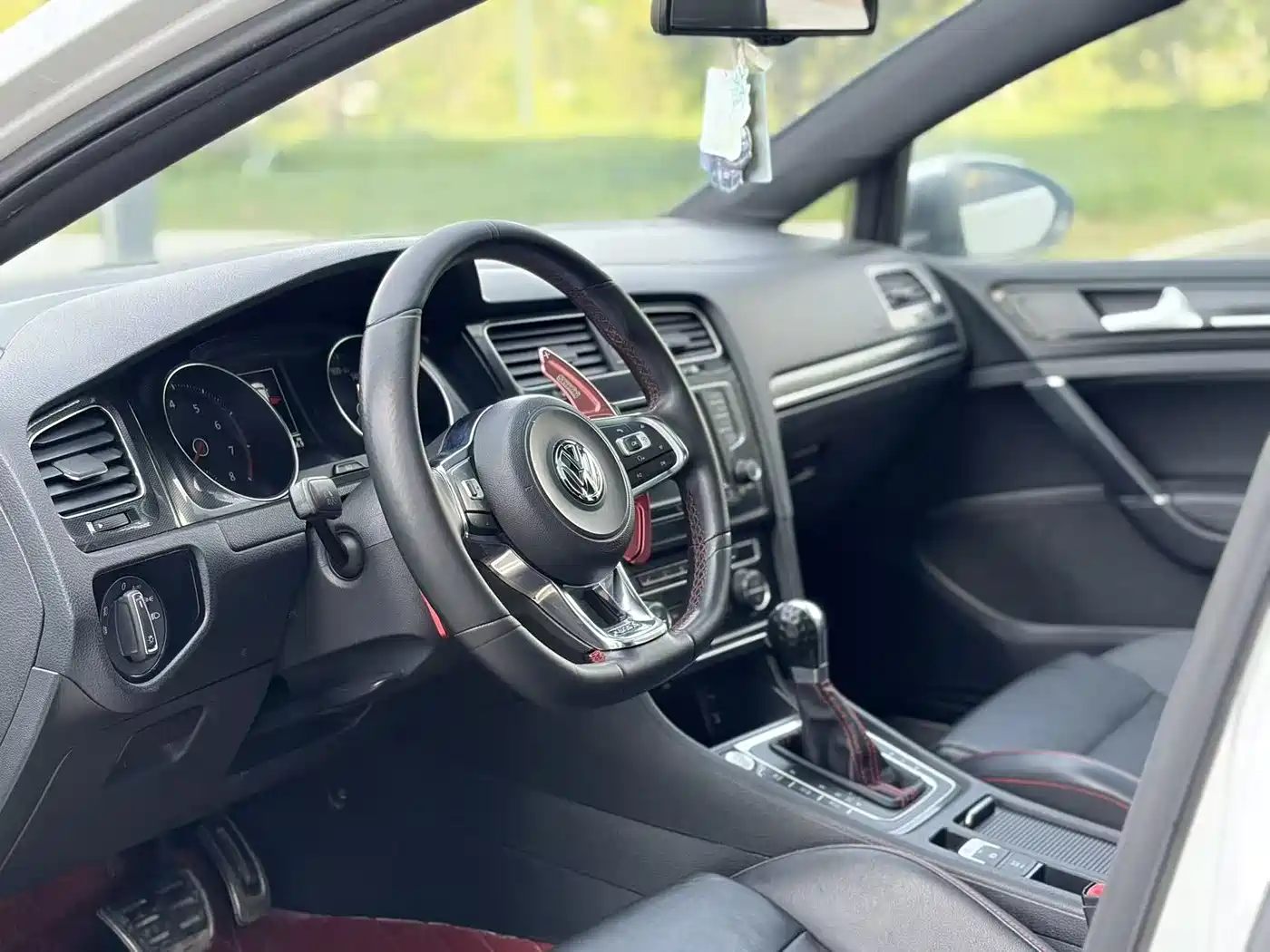 Volkswagen Golf GTI 2016 2.0TSI GTI фото 24