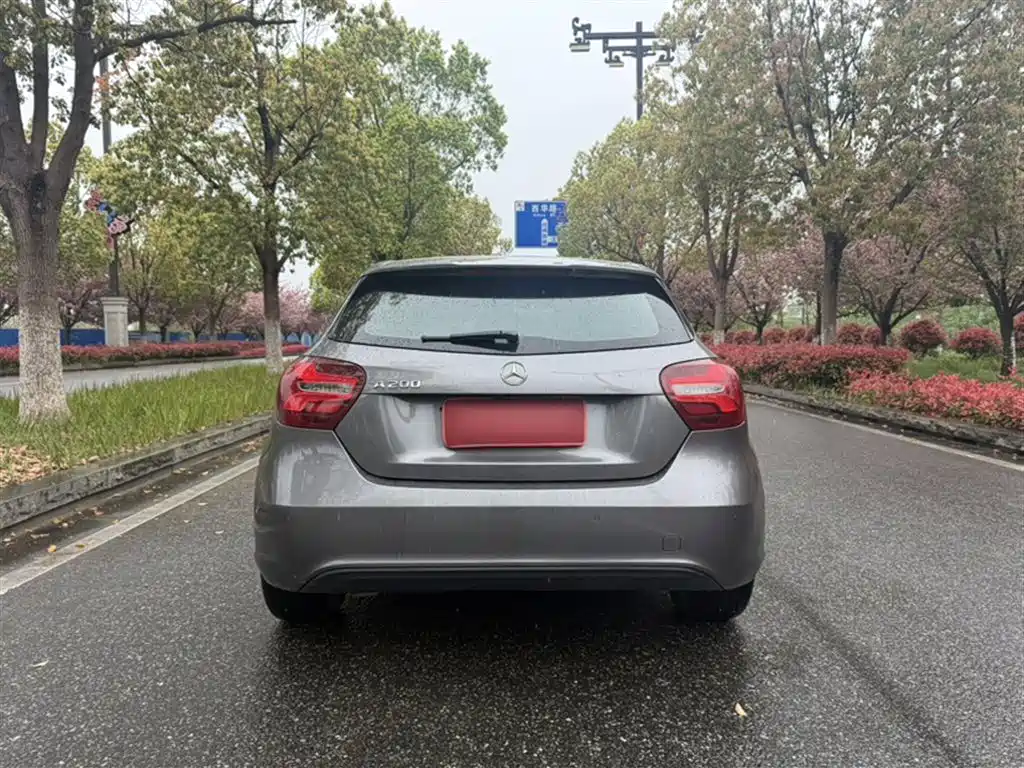 Mercedes-Benz A-Class (Import) 2017 Facelift A 200 Dynamic фото 24