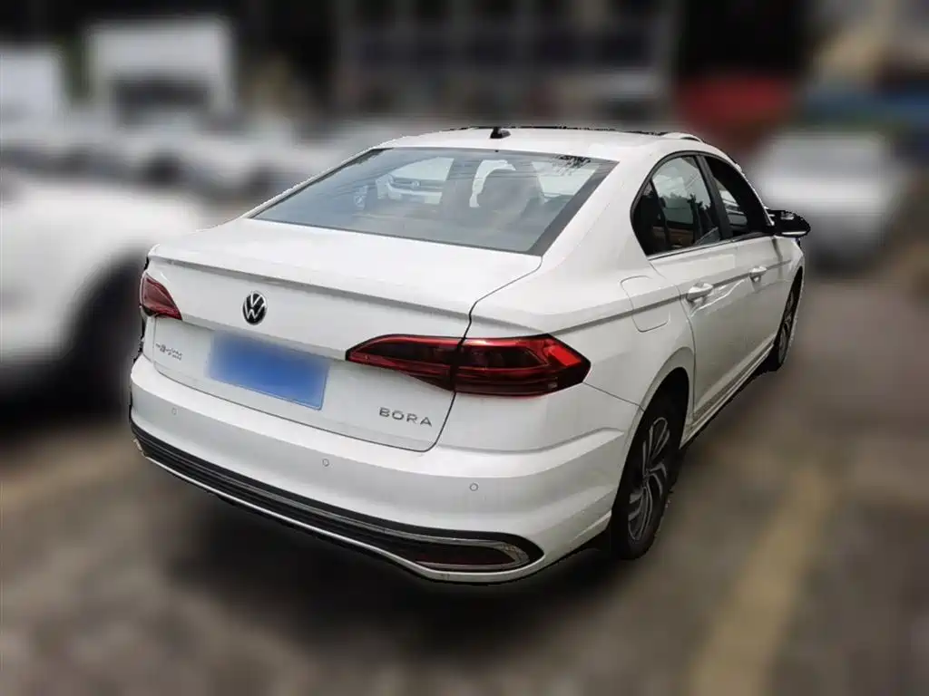 Volkswagen Bora 2025 200TSI DSG Joy Ride Navigation Edition фото 12