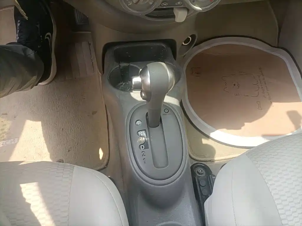 Nissan March 2015 2010 1.5L Automatic Easy Shine Edition