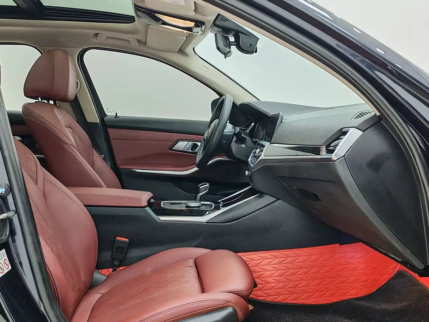 BMW 3 Series 2022 320Li M Sport Package фото 9