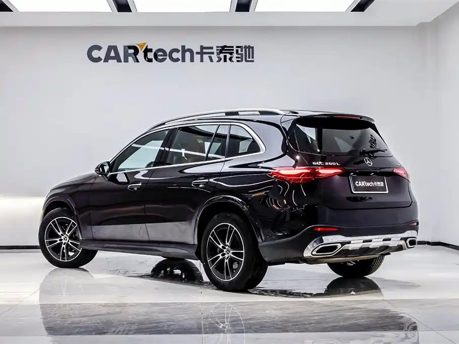 MERCEDES-BENZ GLC