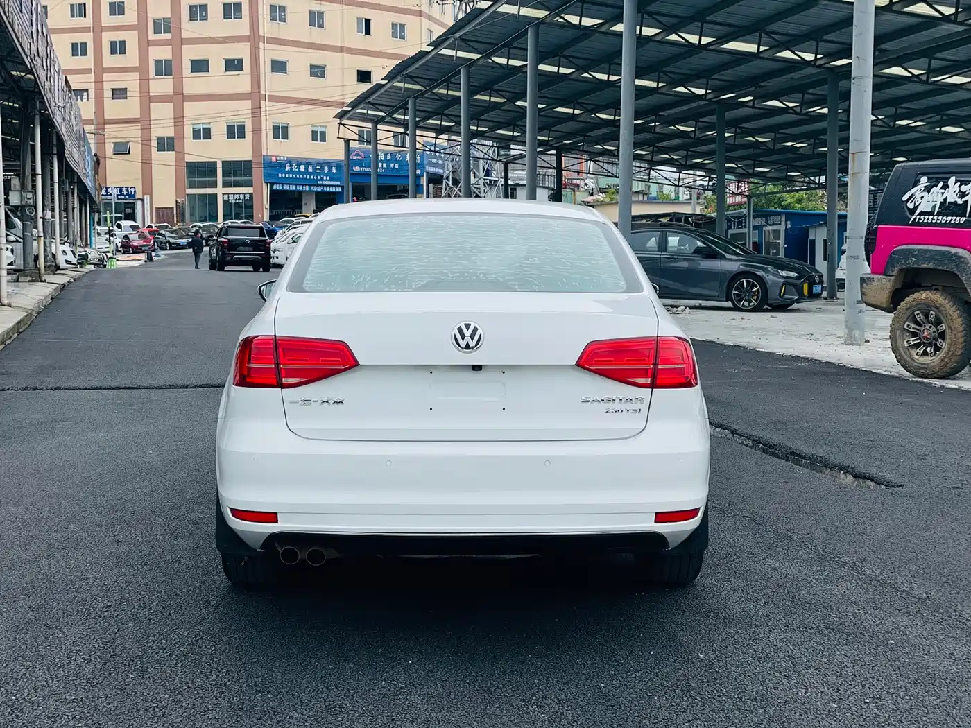 Volkswagen Sagitar 2015 230TSI Automatic Comfort фото 14