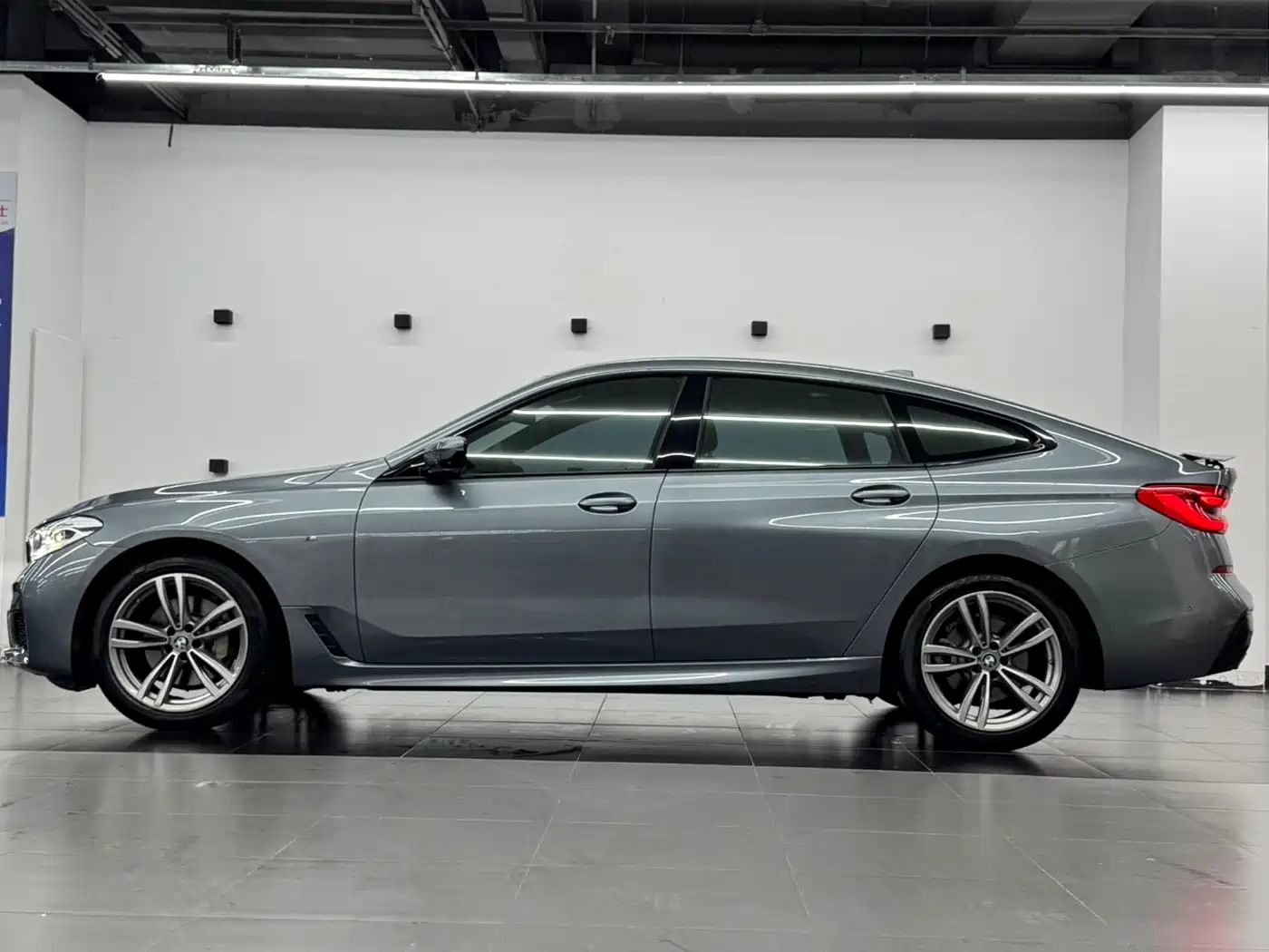 BMW 6 Series GT 2020 630i M Sport Package фото 3