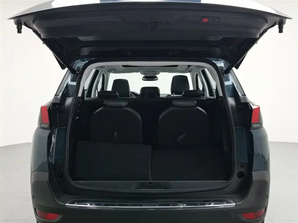 Peugeot 5008 2017 380THP 7-seat Luxury Edition фото 16