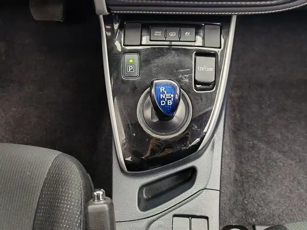 Toyota Levin Twin Engine E+ 2019 1.8PH GS E-CVT Elite Edition фото 13