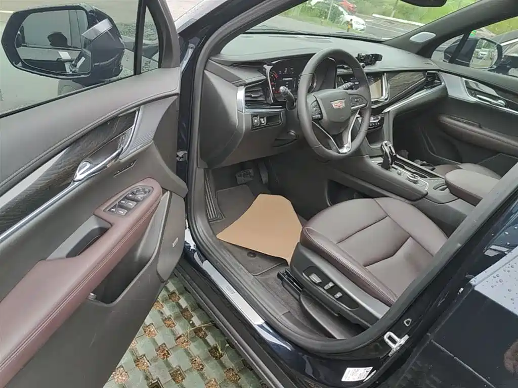 Cadillac XT6 2020 28T 7-seater AWD Premium фото 16