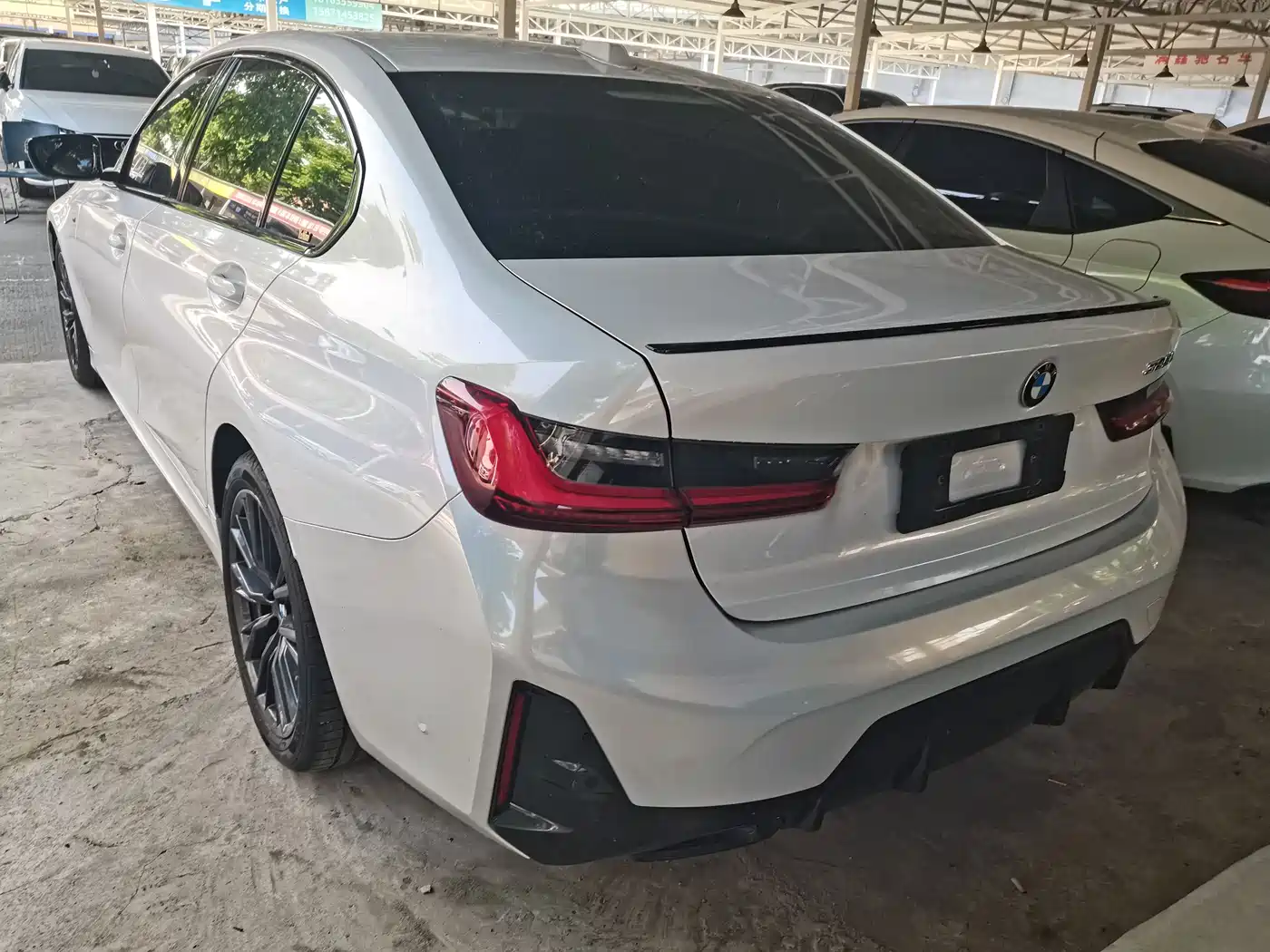 BMW 3 Series 2023 325Li M Sport Black Night Package фото 9