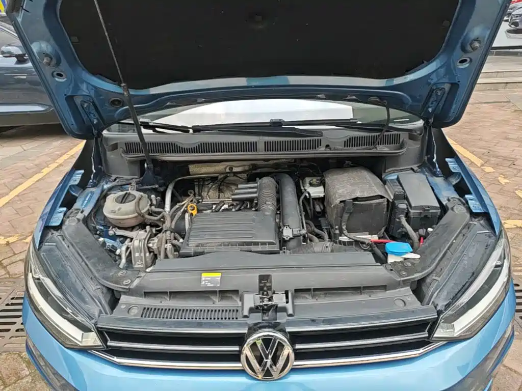 Volkswagen Touran 2018 2018 Touran L 280TSI DSG Comfort 7-seater China V