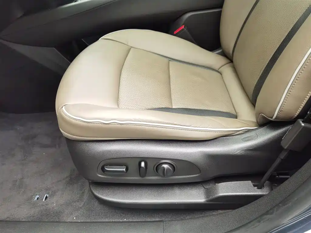 Buick Enclave 2020 28T 4WD Flagship Model фото 20