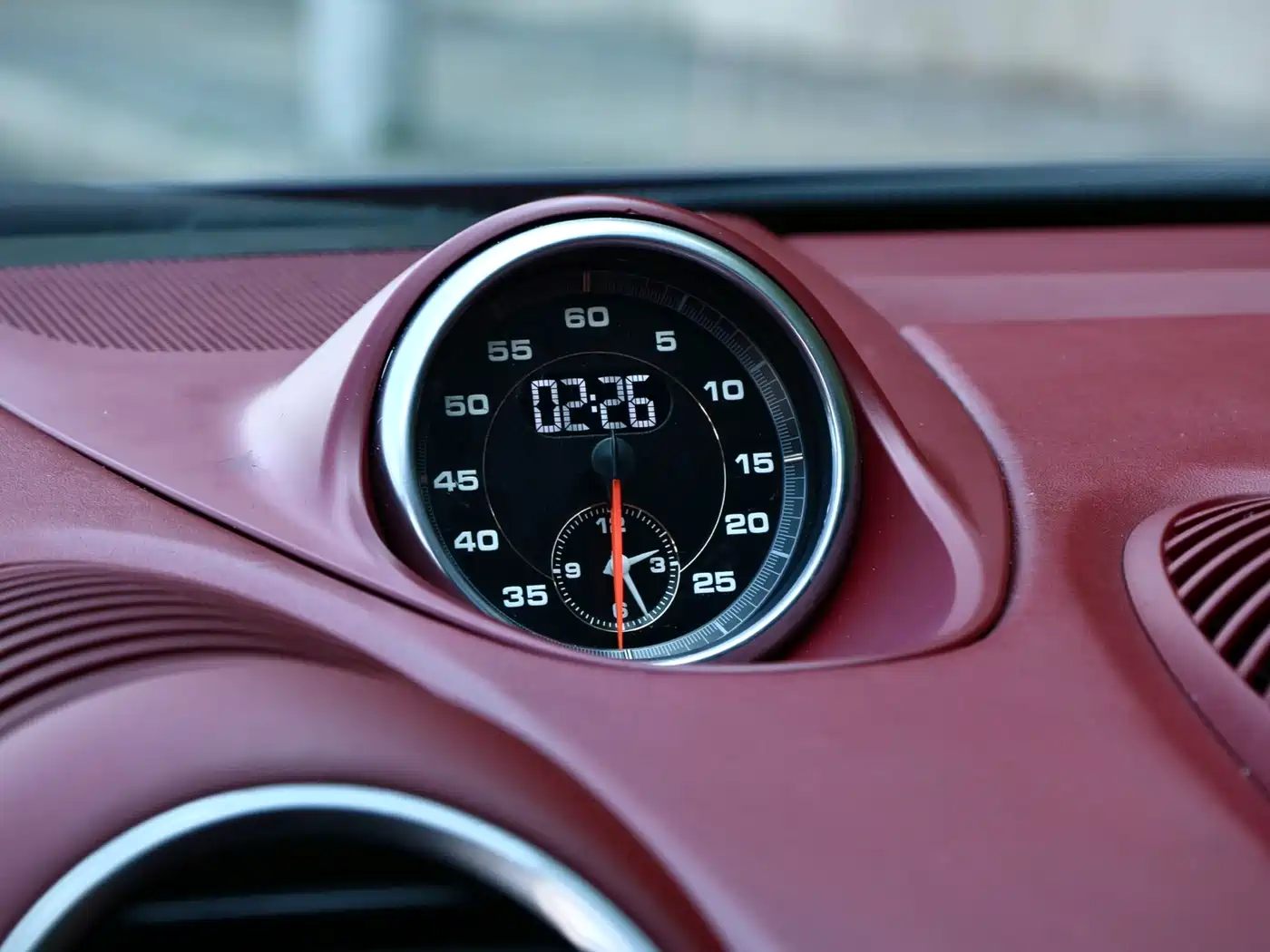 Porsche 718 2018 Cayman 2.0T фото 12