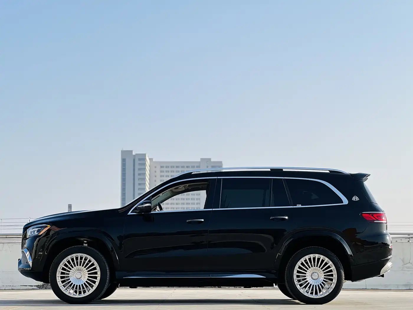 Mercedes-Benz GLS 2023 GLS 450 4MATIC Luxury Edition фото 14
