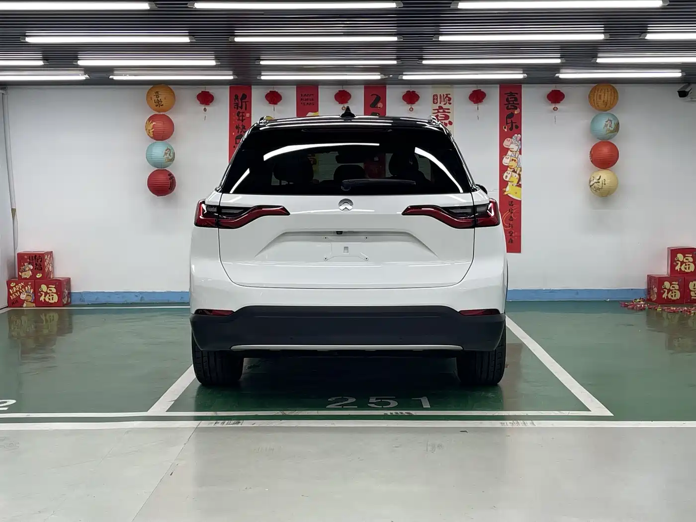 NIO ES8 2019 2018 355KM Base Model 7-Seater Version