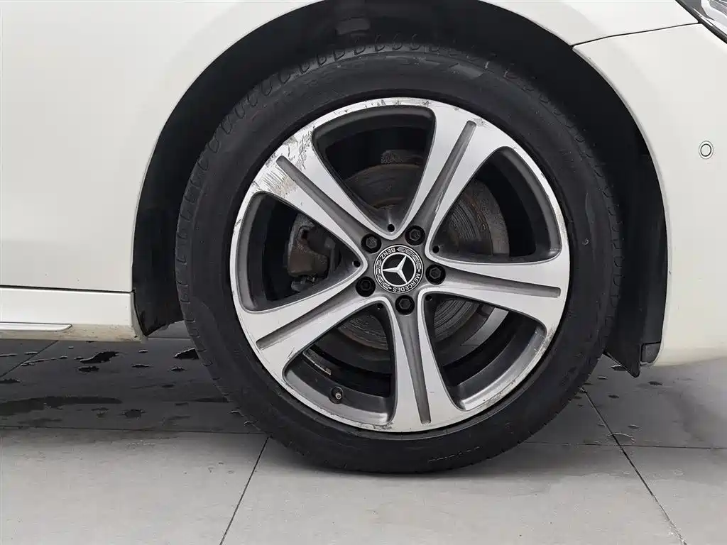 Mercedes-Benz E-Class 2016 E 200 L Sport Type фото 17