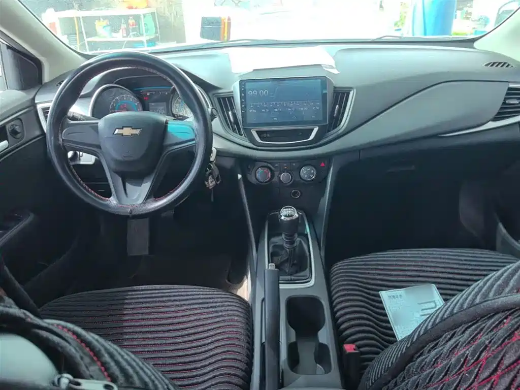 Chevrolet Cavalier 2016 1.5L Manual Enjoyment Edition фото 10