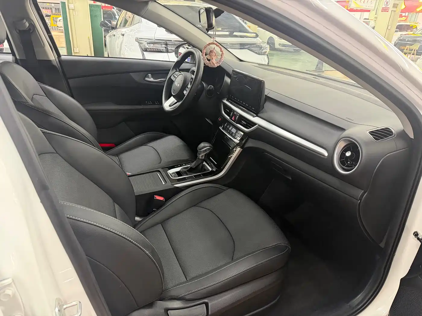 Kia K3 2021 Facelift 1.5L CVT Youth Edition фото 8