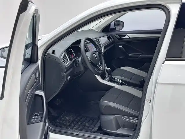 VOLKSWAGEN T ROC EXPLORING SONGS