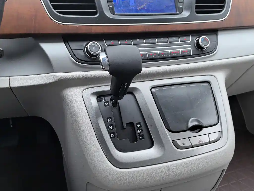 Maxus G10 2017 2016 2.0T Automatic Elite