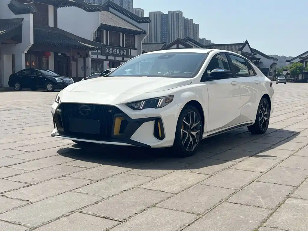 GAC Trumpchi Trumpchi Emkoo 2023 270T DCT J11 Edition