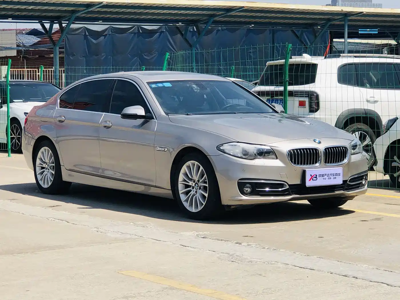 BMW 5 Series 2014 525Li Luxury Design Package фото 5
