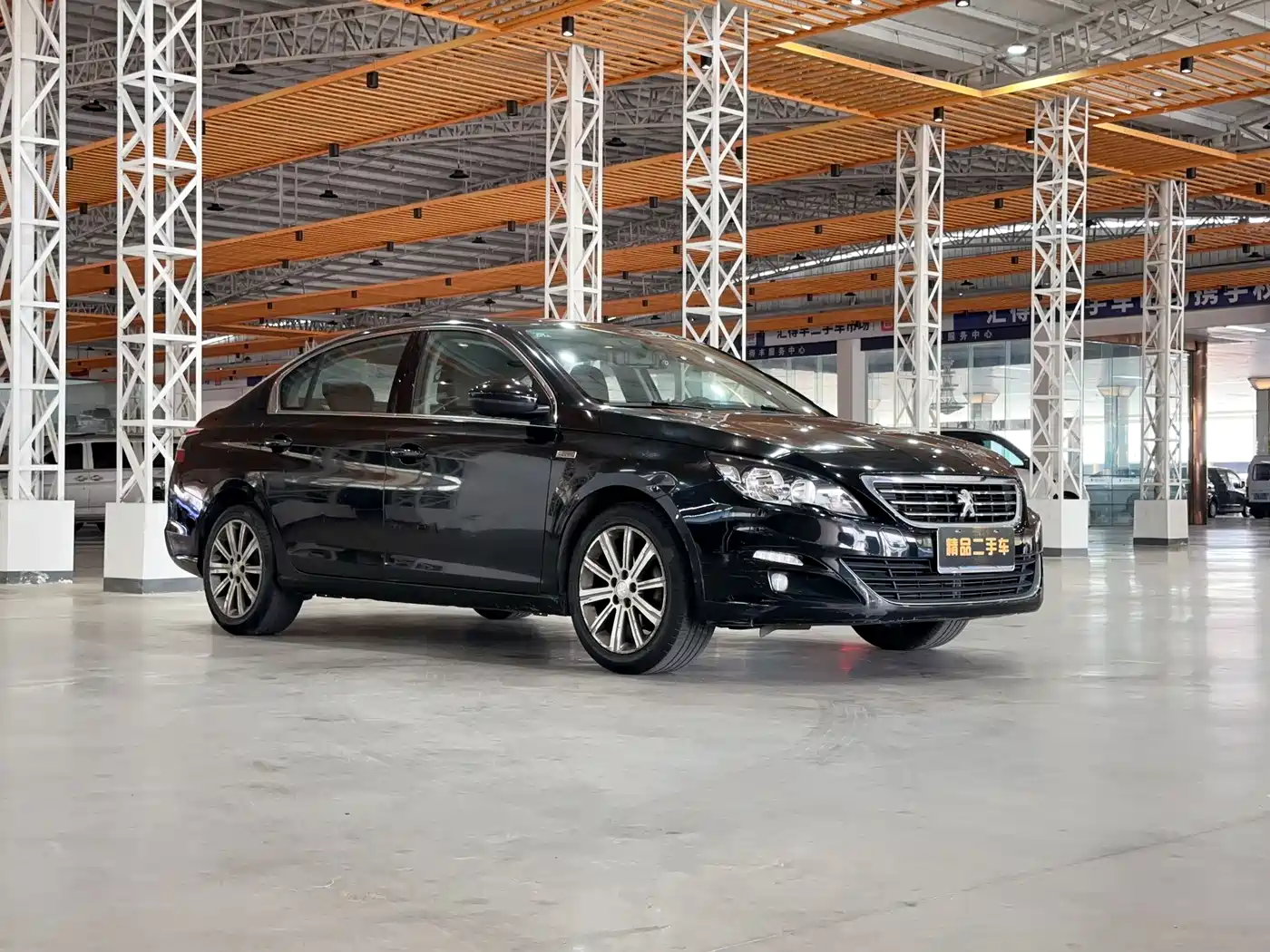 Peugeot 408 2015 Model 1.2T Automatic Luxury Edition фото 20