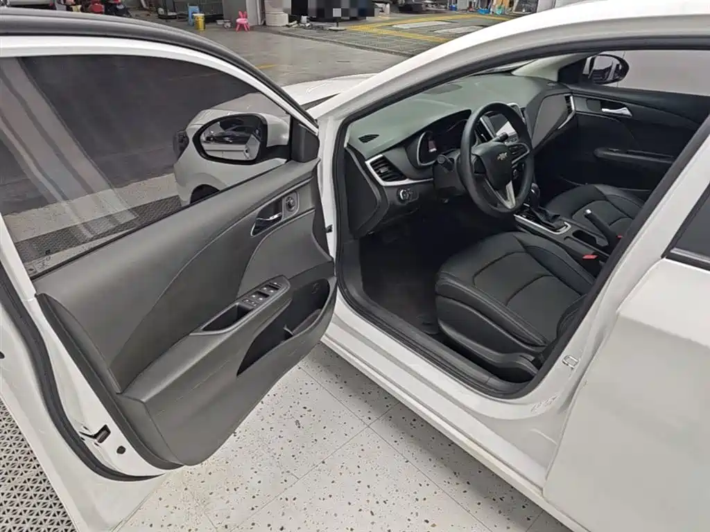 Chevrolet Cavalier 2018 320 Auto Joy Edition фото 16