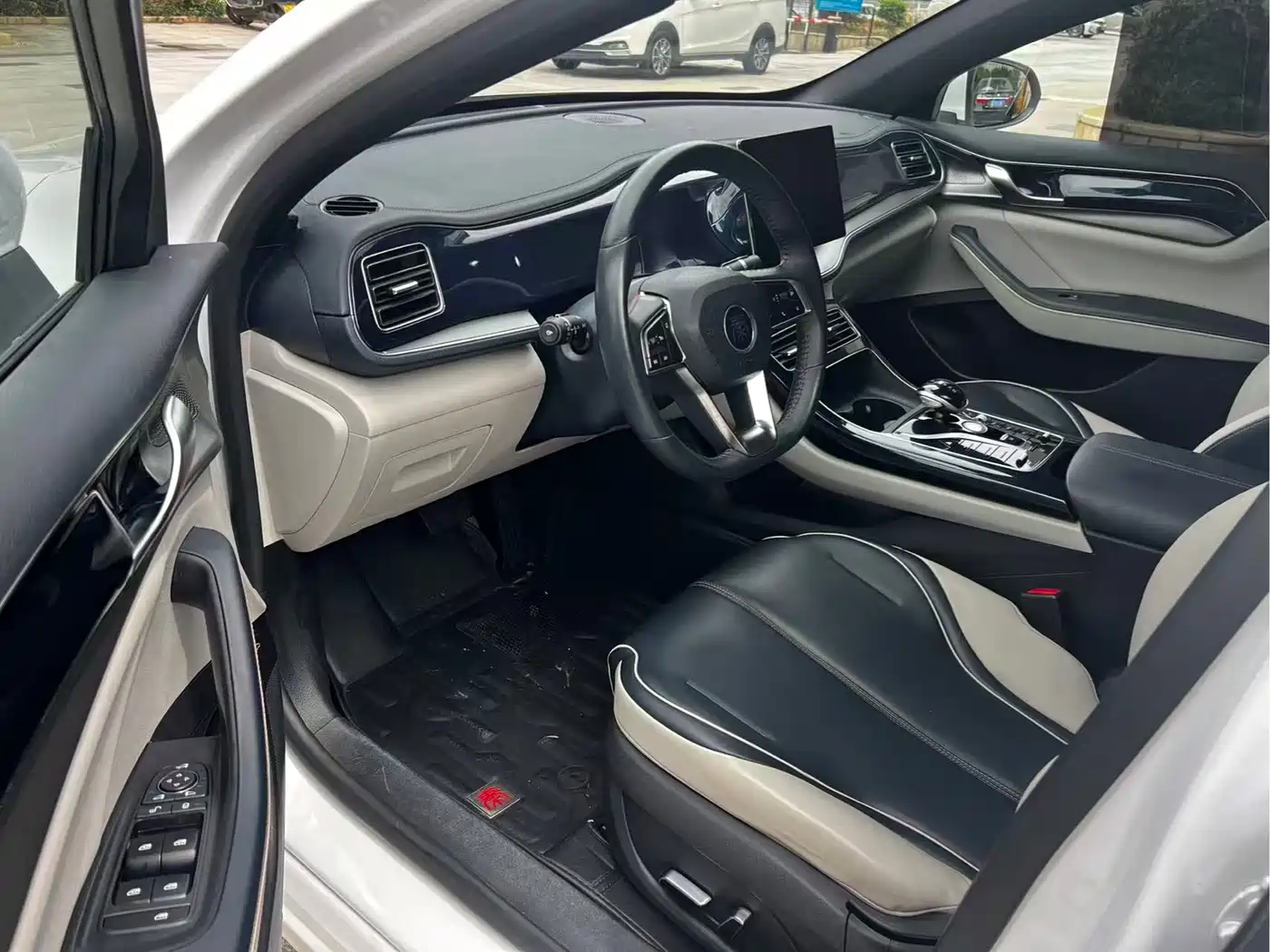 BYD Qin PLUS 2021 DM-i 120KM Premium фото 8