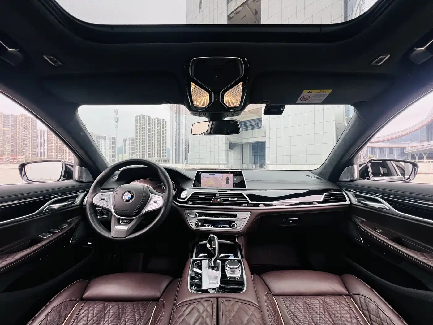 BMW 7 Series 2022 740Li xDrive Executive Luxury Package фото 8