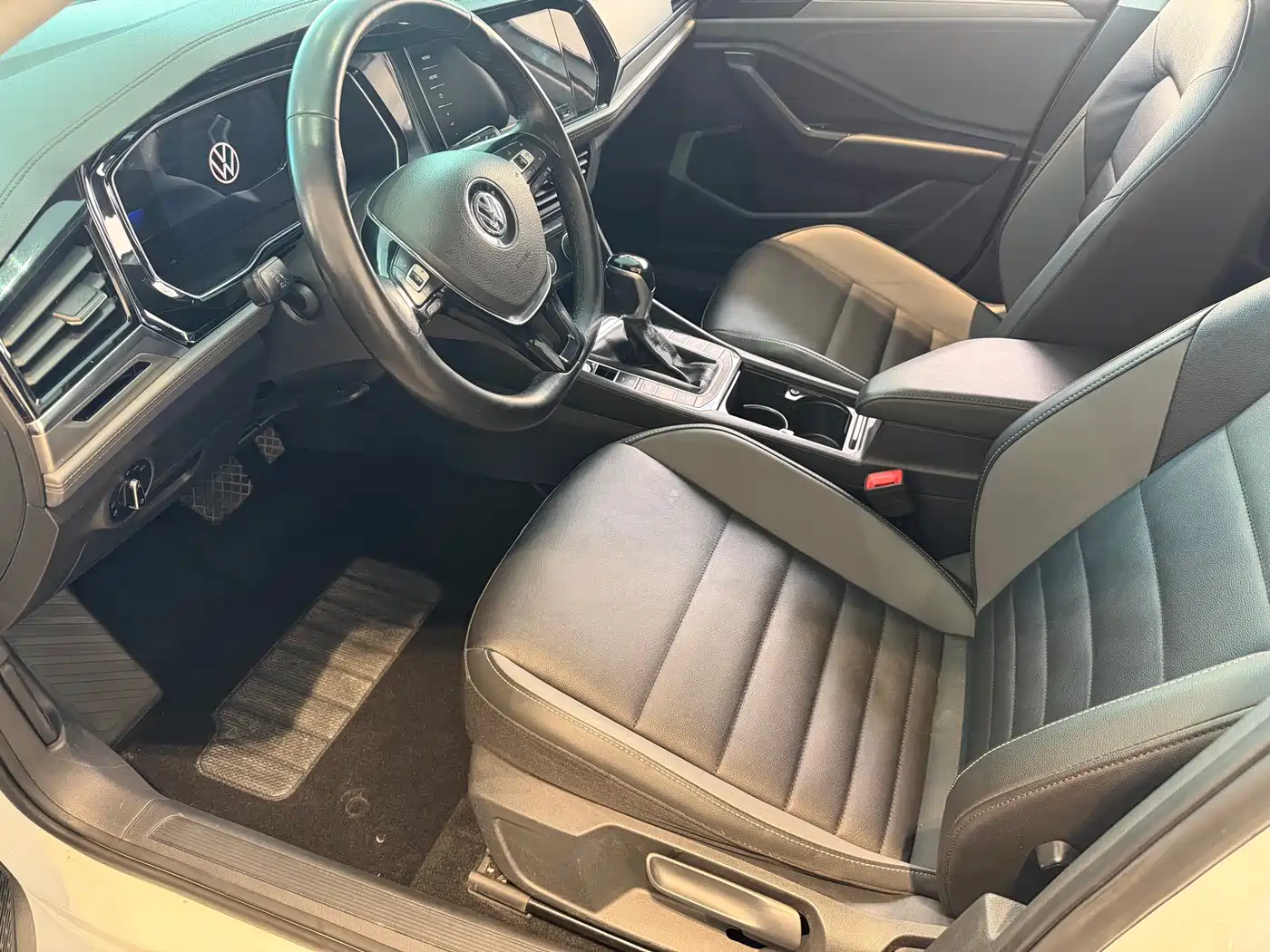 Volkswagen Sagitar 2021 280TSI DSG Comfort Smart Connect Edition фото 9