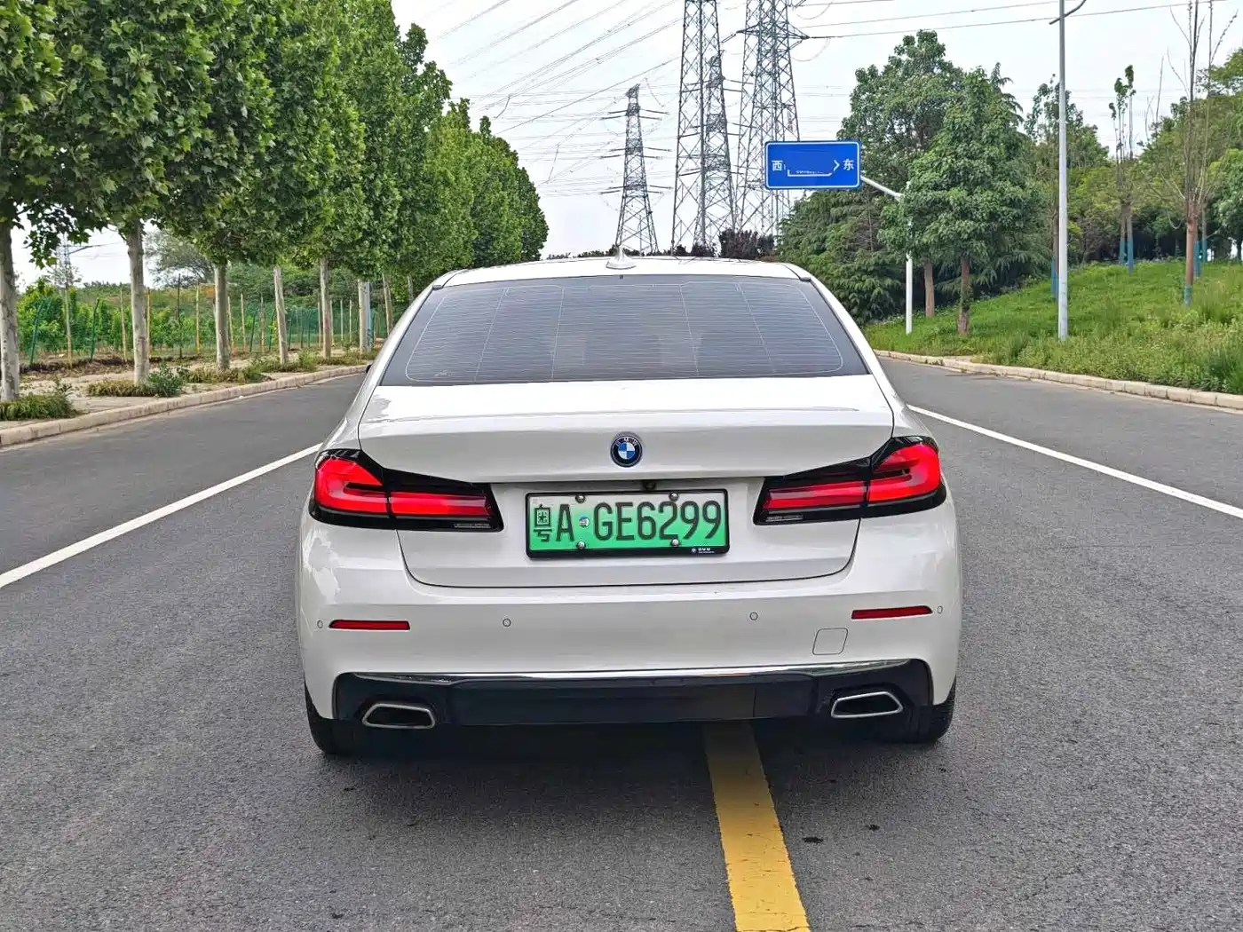 BMW 5 Series New Energy 2022 535Le Luxury Package фото 8