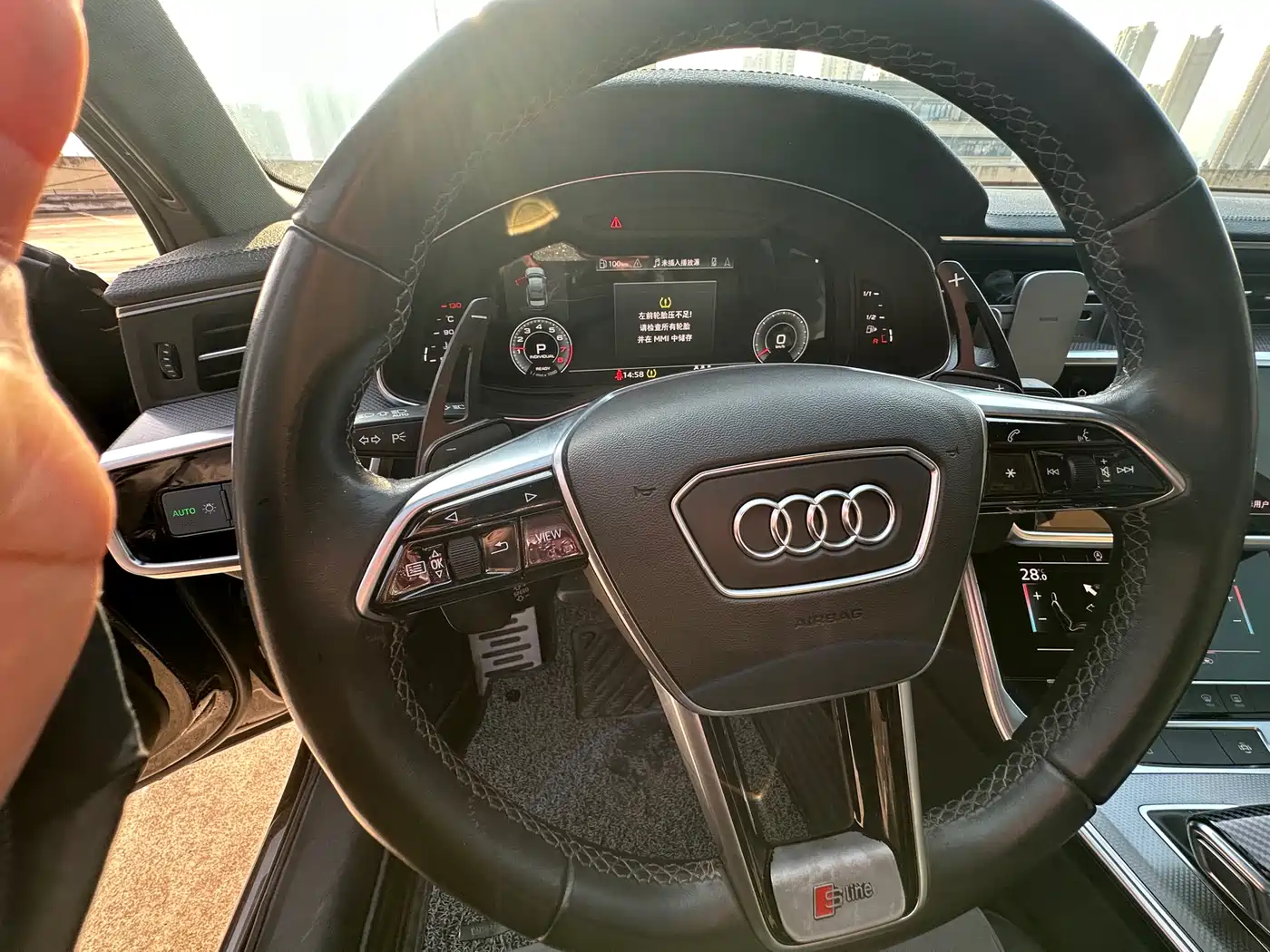 Audi A6L 2021 40 TFSI Luxury Sport фото 10