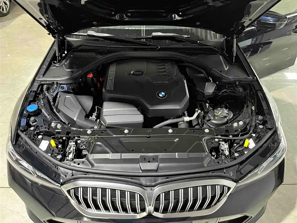 BMW 3 Series 2023 320Li M Sport Package фото 20