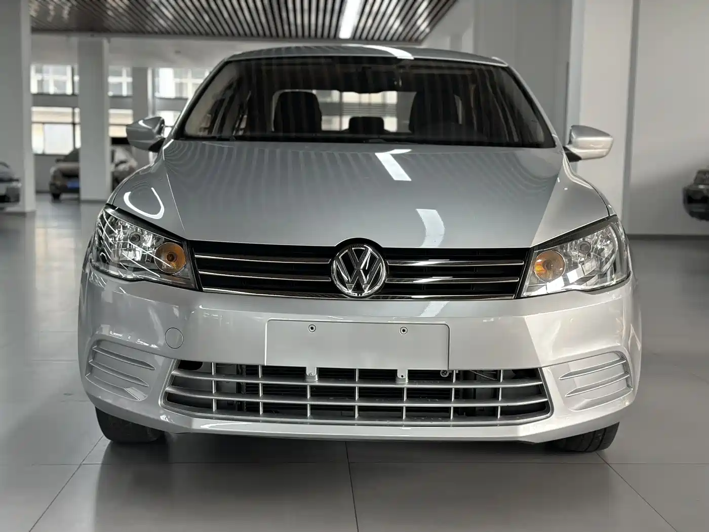Volkswagen Jetta 2015 1.6L Auto Trend фото 2