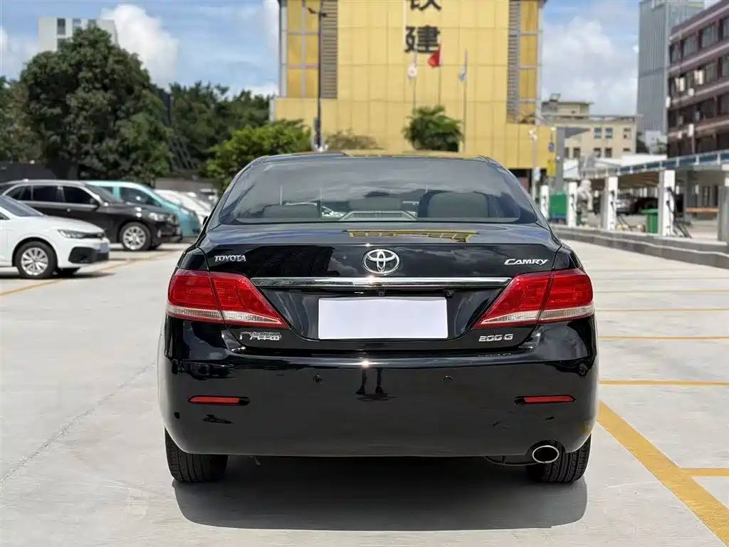 Toyota Camry 2010 200G NAVI Luxury Navigation Edition фото 8