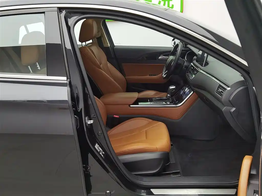 Hongqi H5 2019 30TD Style Edition фото 23